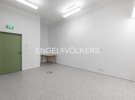 Pronájem - komerční objekt, jiný, 22 m²