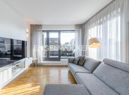 Pronájem bytu, 3+kk, 85 m²