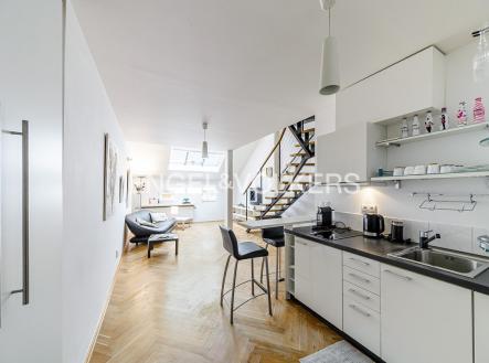 Pronájem bytu, 2+kk, 70 m²