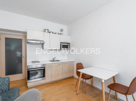 Pronájem bytu, 1+kk, 29 m²