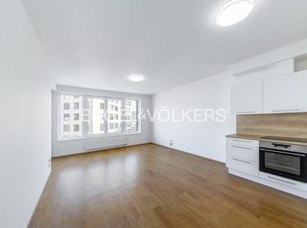 Pronájem bytu, 2+kk, 55 m²