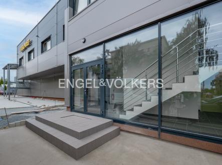 Pronájem komerčního objektu, výroba, 701 m²