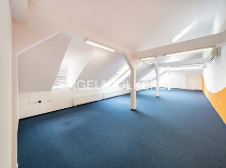 Pronájem kanceláře, 155 m²