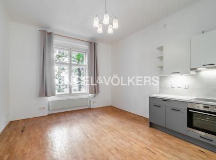 Pronájem bytu, 3+kk, 72 m²