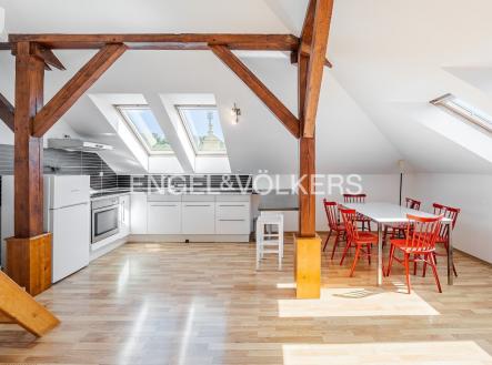 Pronájem bytu, 2+kk, 75 m²