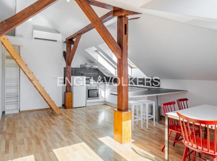 Pronájem bytu, 2+kk, 75 m²