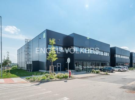 Pronájem komerčního objektu, sklad, 1 095 m²