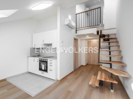 Pronájem bytu, 1+kk, 30 m²