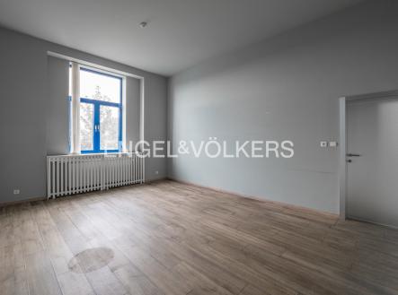Pronájem komerčního objektu, sklad, 470 m²