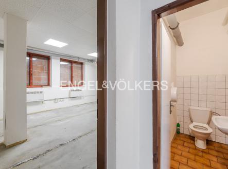 Pronájem - komerční objekt, sklad, 801 m²