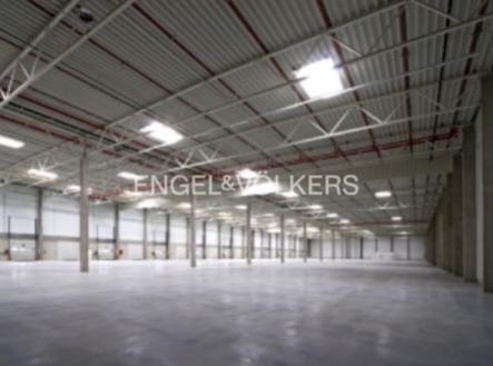 Pronájem komerčního objektu, sklad, 618 m²