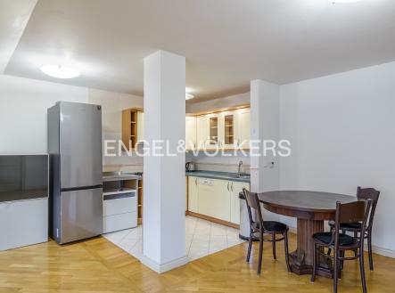 Pronájem bytu, 3+kk, 98 m²