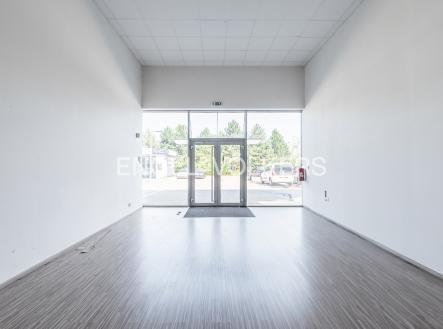 Pronájem obchodní prostory, 142 m²