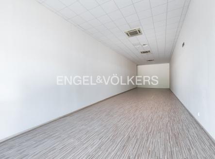 Pronájem obchodní prostory, 142 m²