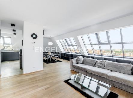 Pronájem bytu, 6+kk, 185 m²