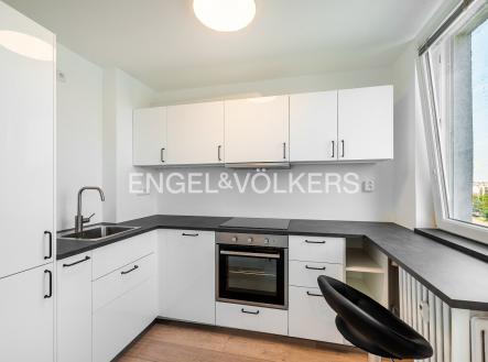 Pronájem bytu, 1+kk, 32 m²