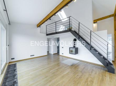 Pronájem bytu, 3+kk, 105 m²