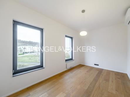 Pronájem bytu, 2+kk, 71 m²