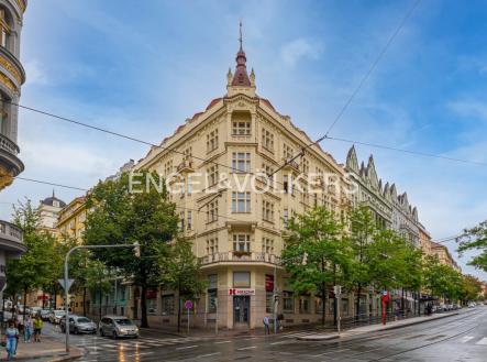 Pronájem komerčního objektu, sklad, 329 m²