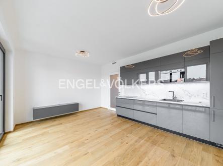 Pronájem bytu, 1+kk, 33 m²