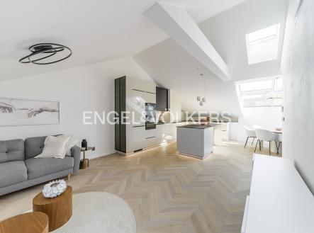 Pronájem bytu, 4+kk, 120 m²