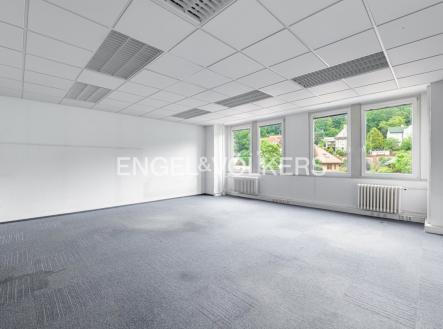 Pronájem kanceláře, 85 m²