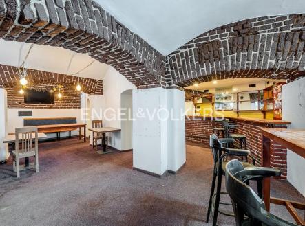 Pronájem - restaurace, 68 m²