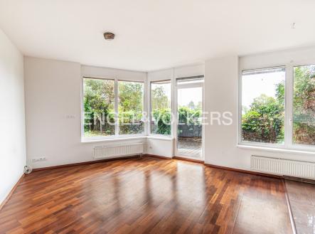 Pronájem bytu, 3+kk, 82 m²