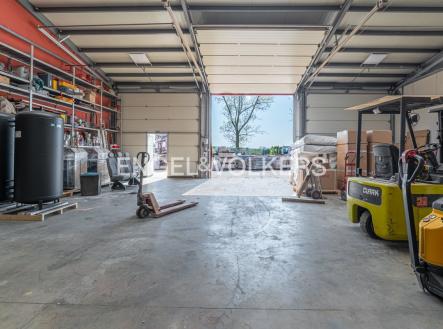 Pronájem komerčního objektu, sklad, 486 m²