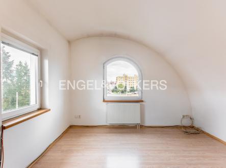 Pronájem bytu, 4+kk, 99 m²