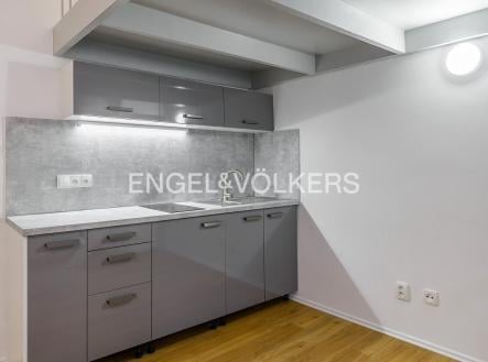 Pronájem bytu, 1+kk, 24 m²