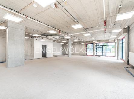 Pronájem obchodní prostor, 202 m²