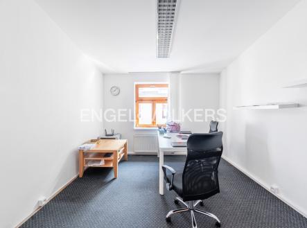 Pronájem kanceláře, 123 m²