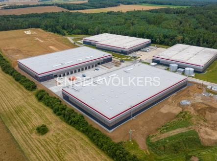 Pronájem - komerční objekt, sklad, 63 500 m²