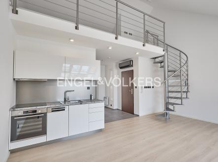 Pronájem bytu, 2+kk, 74 m²