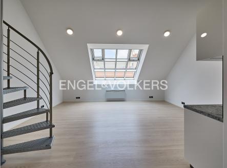 Pronájem bytu, 2+kk, 74 m²