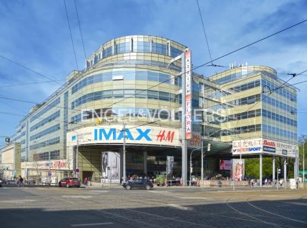 Pronájem kanceláře, 2 455 m²