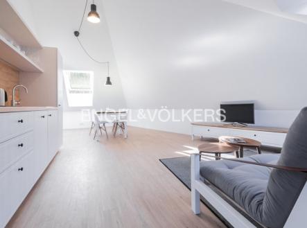 Pronájem bytu, 2+kk, 69 m²