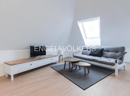 Pronájem bytu, 2+kk, 69 m²