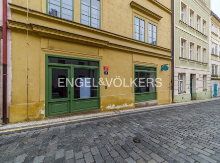 Pronájem obchodní prostor, 98 m²