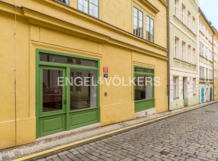 Pronájem obchodní prostor, 98 m²