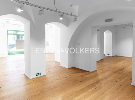 Pronájem obchodní prostory, 98 m²