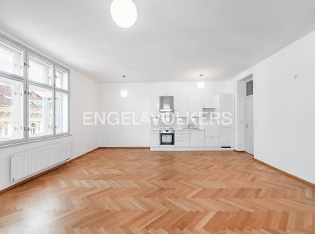 Pronájem bytu, 2+kk, 101 m² obrázek
