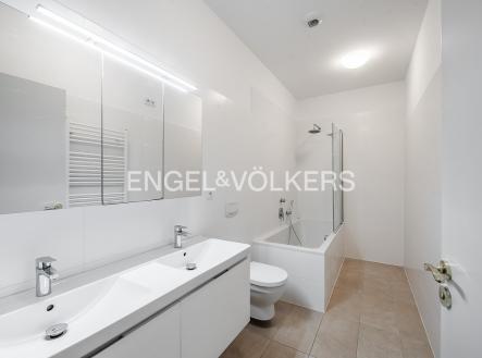 Pronájem bytu, 2+kk, 101 m²