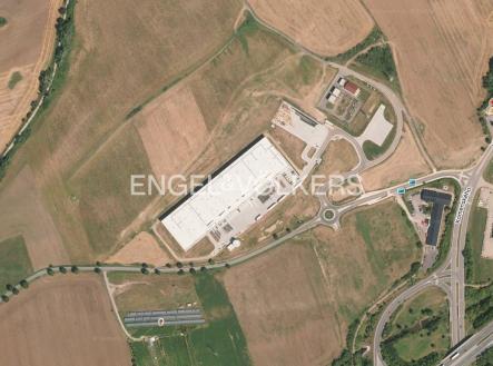 Pronájem komerčního objektu, sklad, 20 000 m²