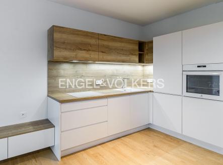 Pronájem bytu, 2+kk, 63 m²