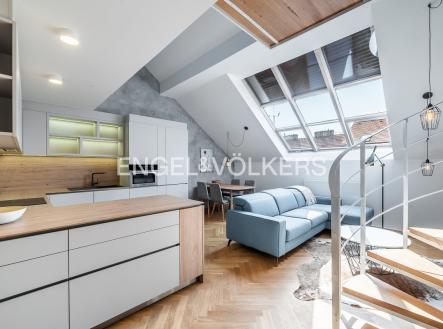 Pronájem bytu, 3+kk, 101 m²