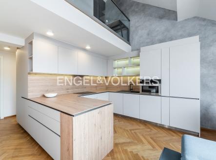 Pronájem bytu, 3+kk, 101 m²