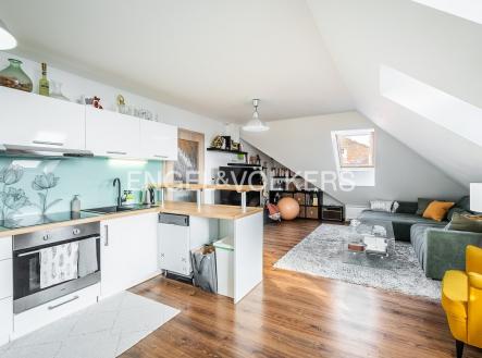 Pronájem bytu, 2+kk, 68 m²