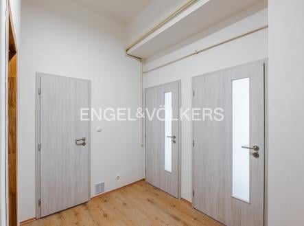 Pronájem bytu, 2+kk, 54 m²